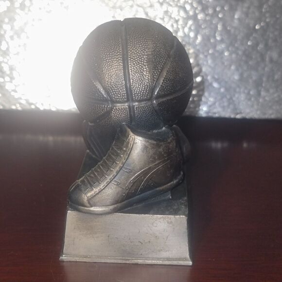 Basketball Silver Resin Trophy Bust Sports Gift Basketball Player Team Player - Picture 2 of 12